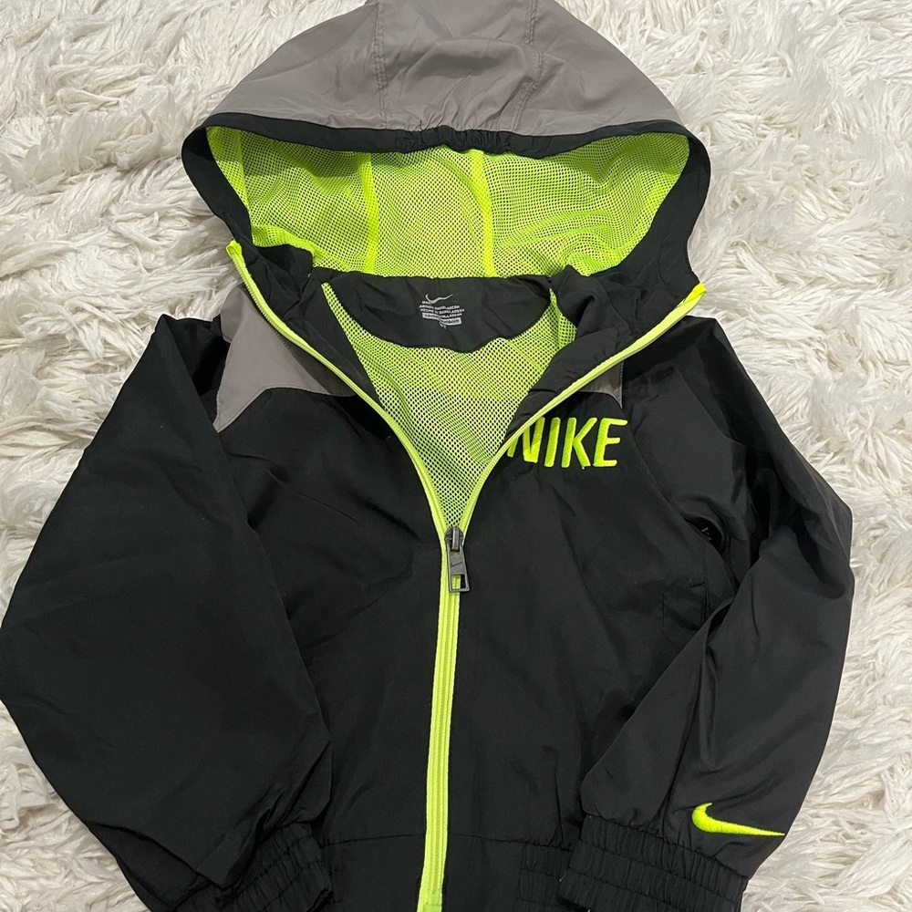 Boys size 3T Nike jacket